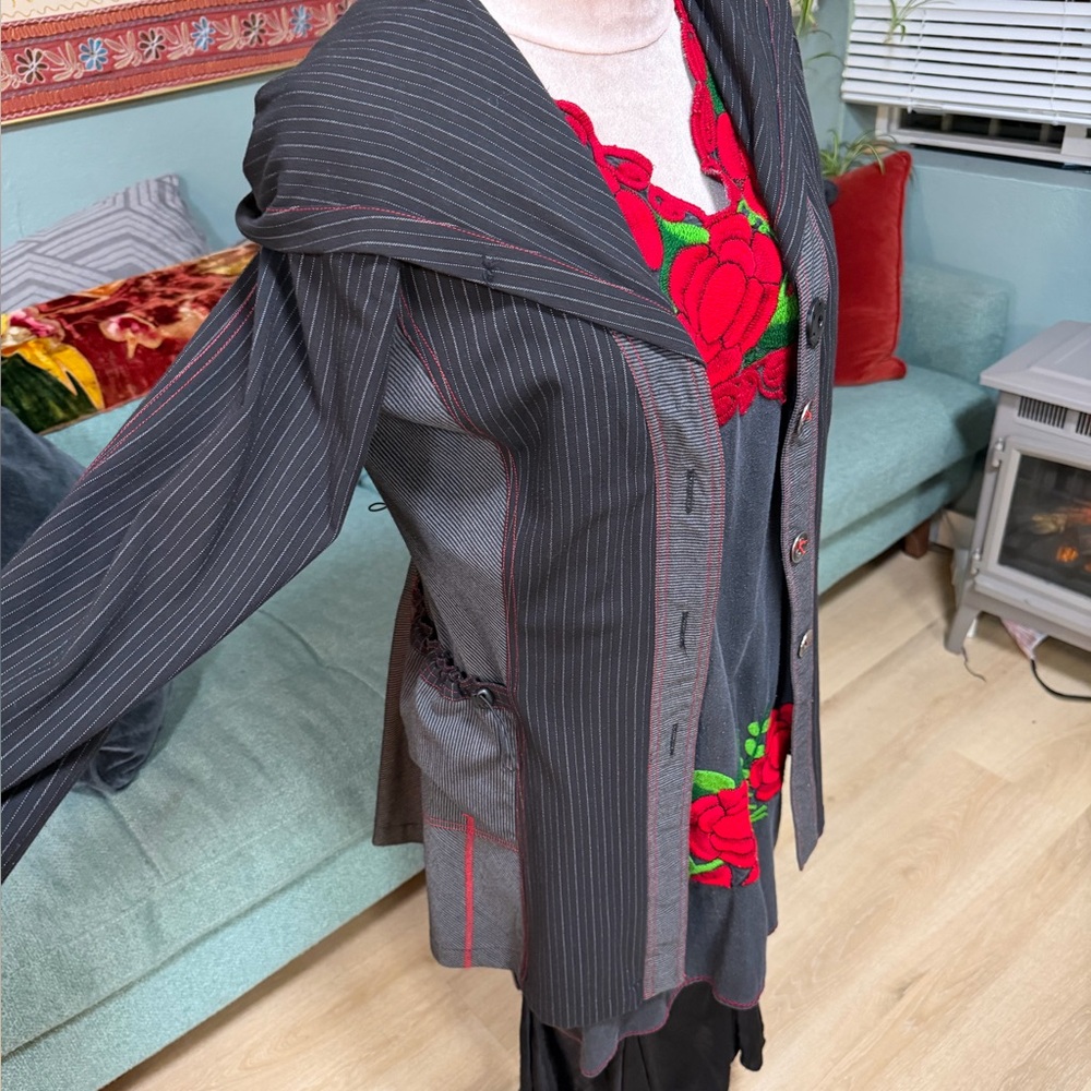 Vintage LanVie Black Pinstripe Hooded Lightweight Black Red Jacket Pinstripe 6 - Picture 5 of 16